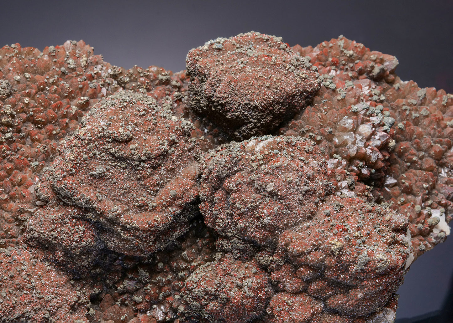QUARTZ var. Eisenkiesel with PYRITE, CALCITE and BARYTE