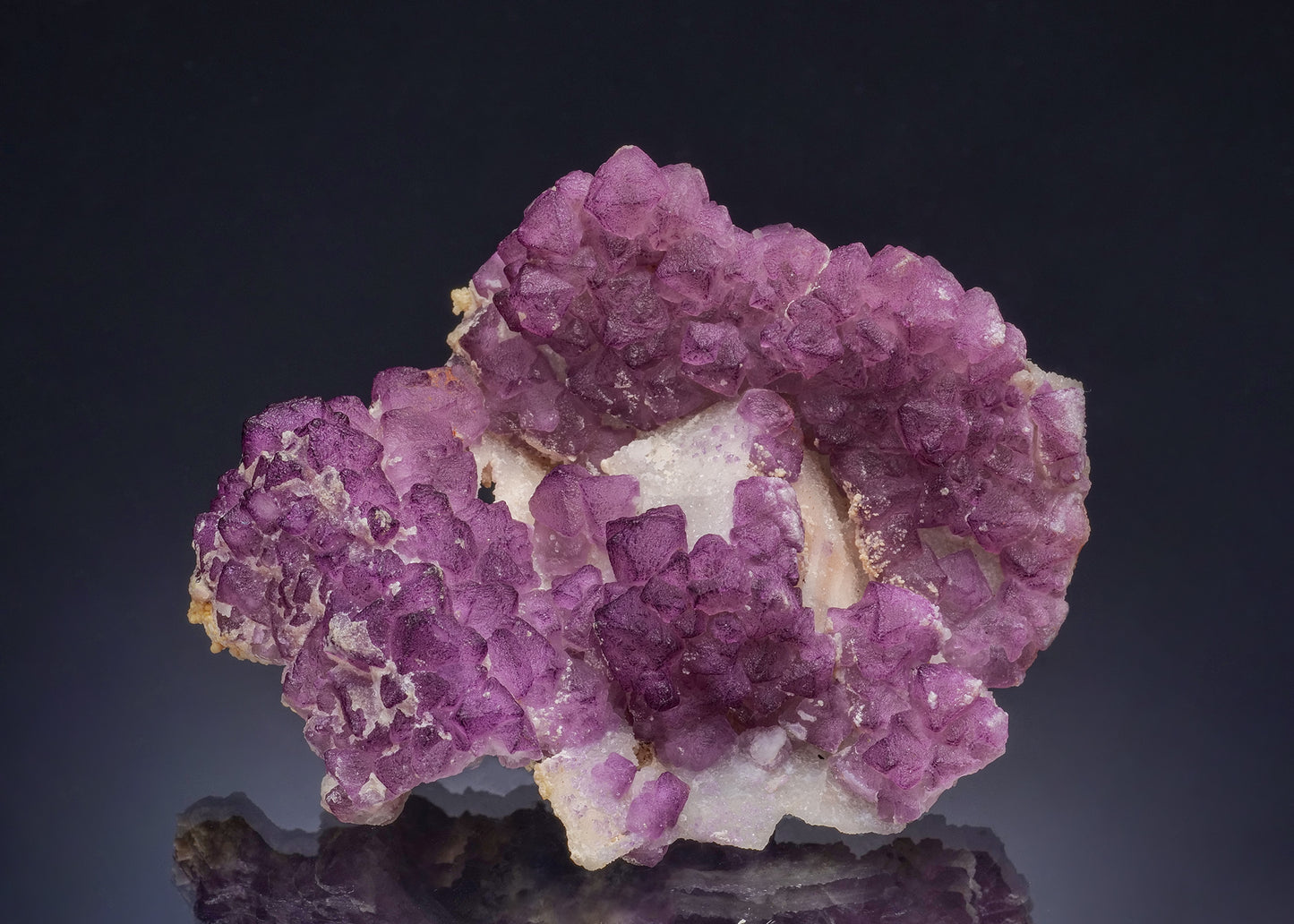 FLUORITE on QUARTZ epimorph