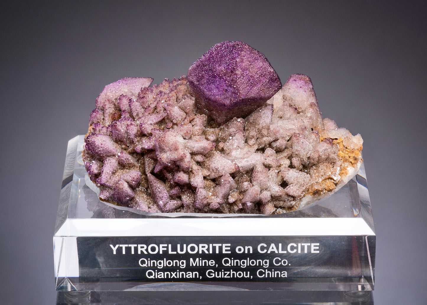 FLUORITE on CALCITE