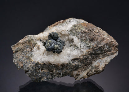 ACANTHITE on QUARTZ