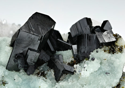 BABINGTONITE with PREHNITE and QUARTZ