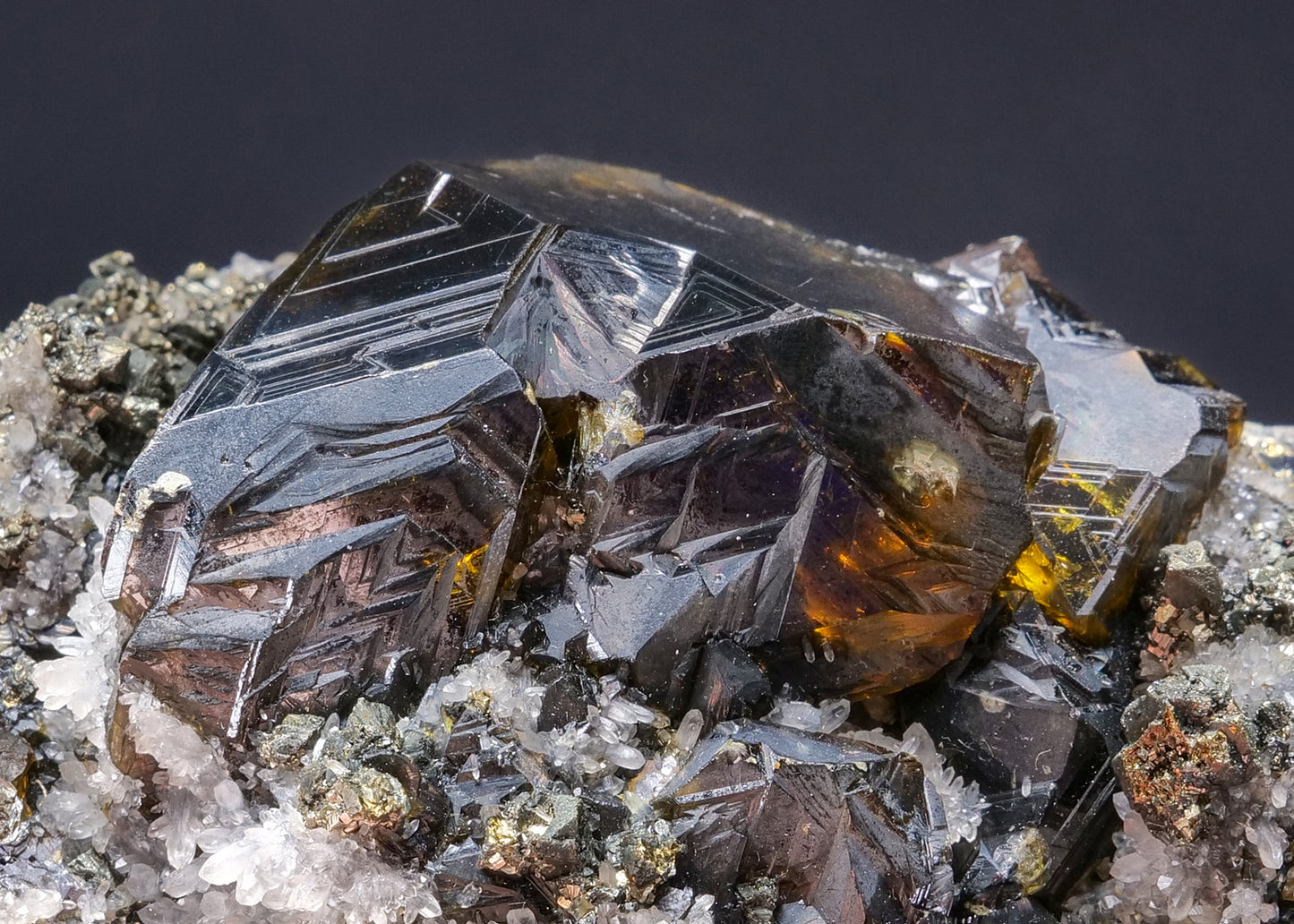 SPHALERITE with CHALCOPYRITE on QUARTZ