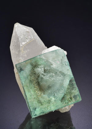 FLUORITE on QUARTZ