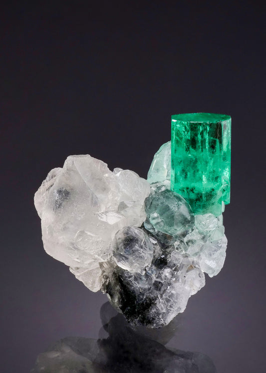 BERYL var. Emerald with CALCITE