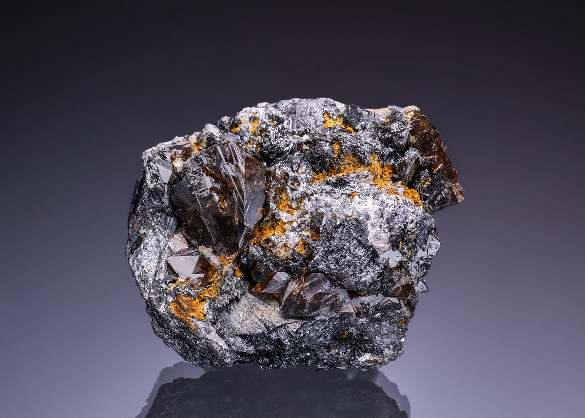 SCHEELITE in FERBERITE