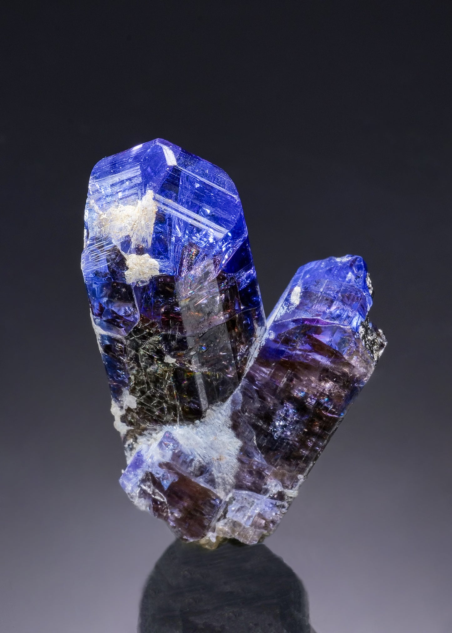 ZOISITE var. Tanzanite