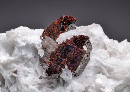 WODGINITE var. Tantalowodginite