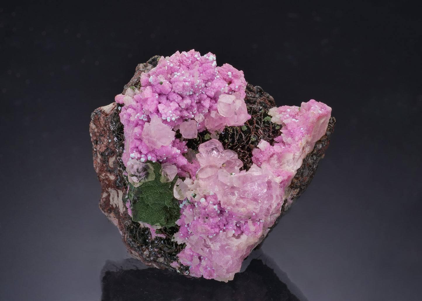 Cobaltoan CALCITE on Cobaltoan DOLOMITE with KOLWEZITE