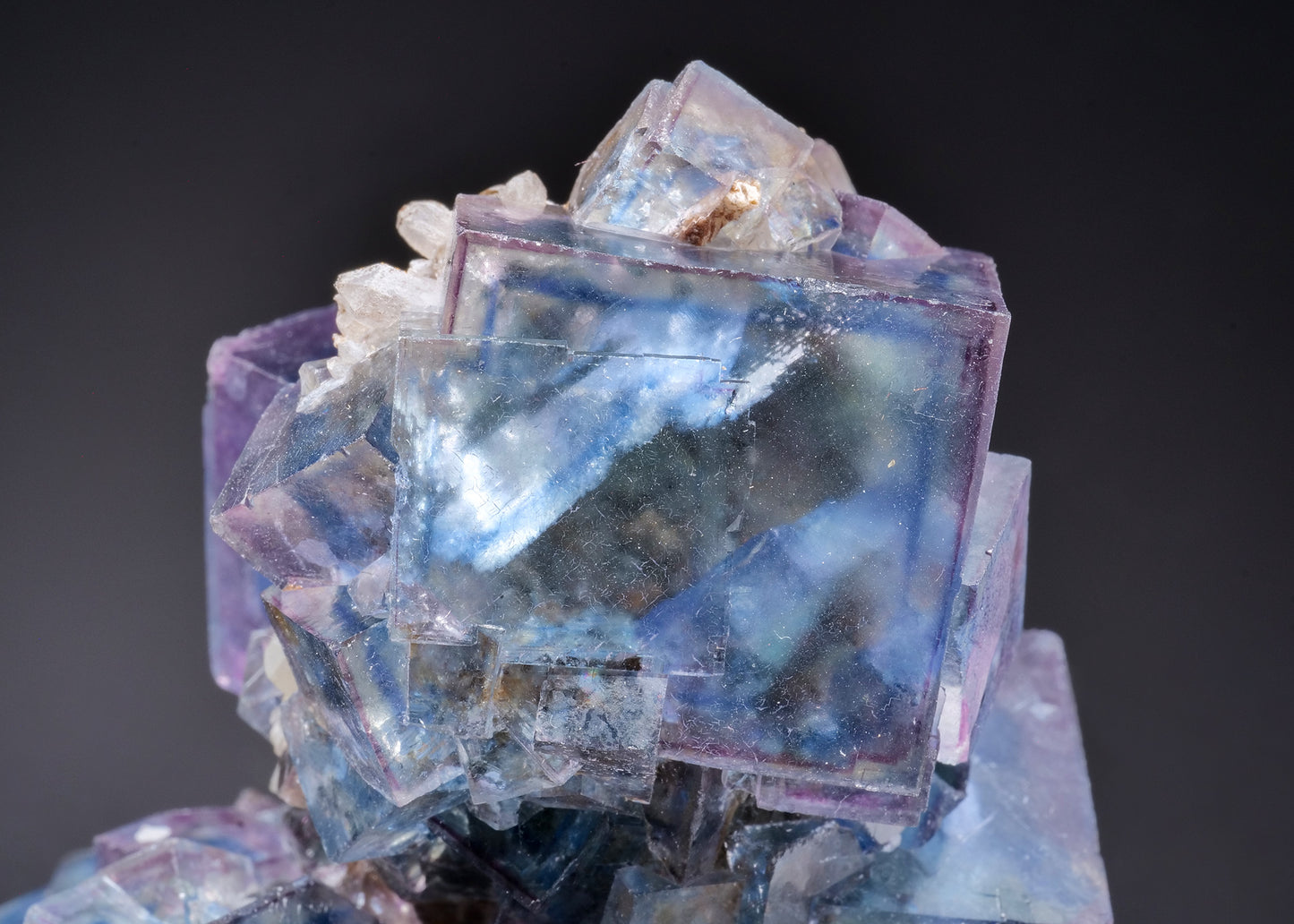 FLUORITE with QUARTZ