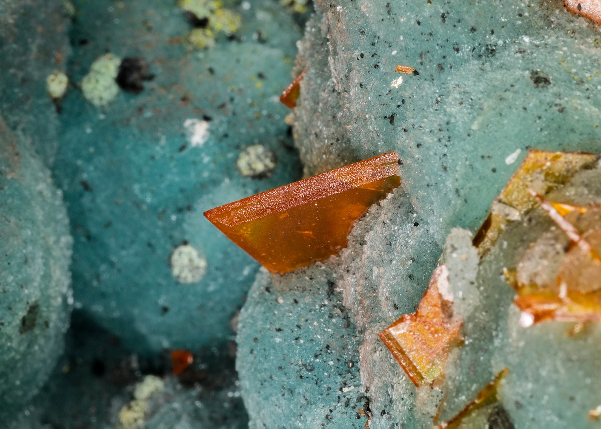 WULFENITE with MALACHITE on HEMIMORPHITE