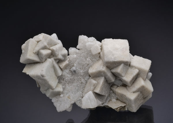QUARTZ epimorphs after FLUORITE